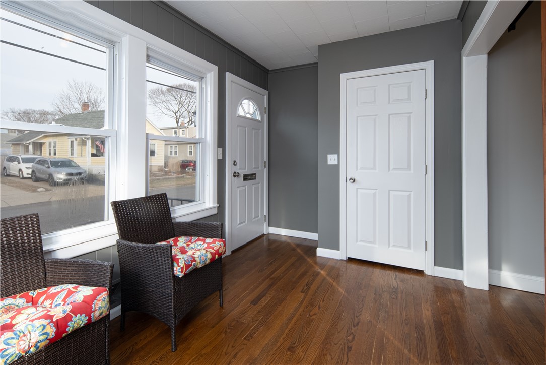 37 Windsor Road Pawtucket, RI 02861 - Photo 6 of 37