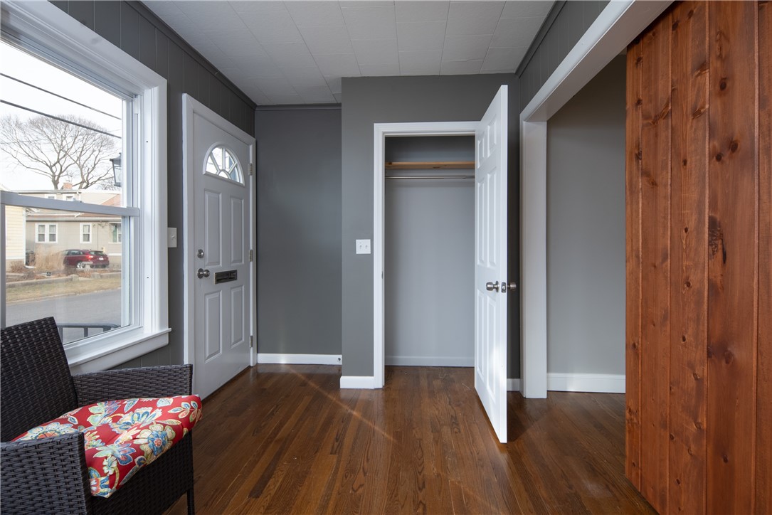 37 Windsor Road Pawtucket, RI 02861 - Photo 7 of 37