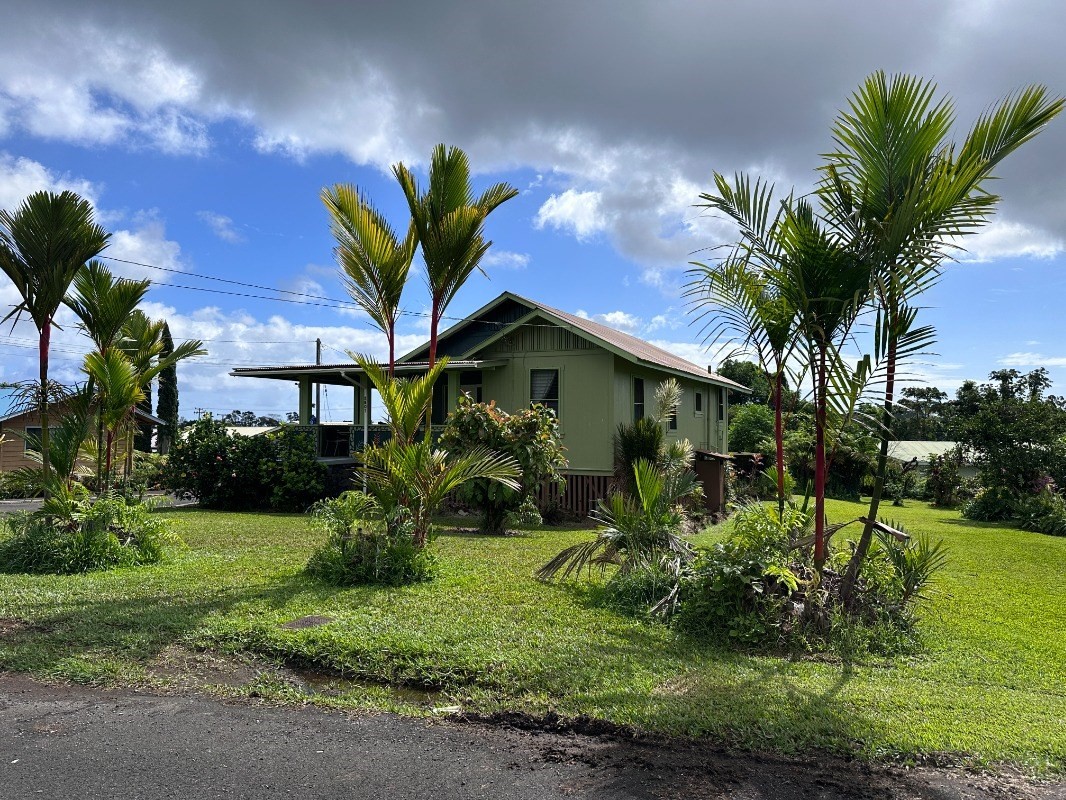 2501 Kinoole Street, Hilo, HI 96720 Compass