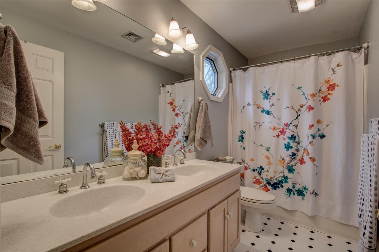8 Merchant Road Hampton Falls, NH 03844 - Photo 28 of 36