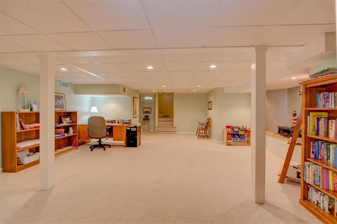 8 Merchant Road Hampton Falls, NH 03844 - Photo 35 of 36