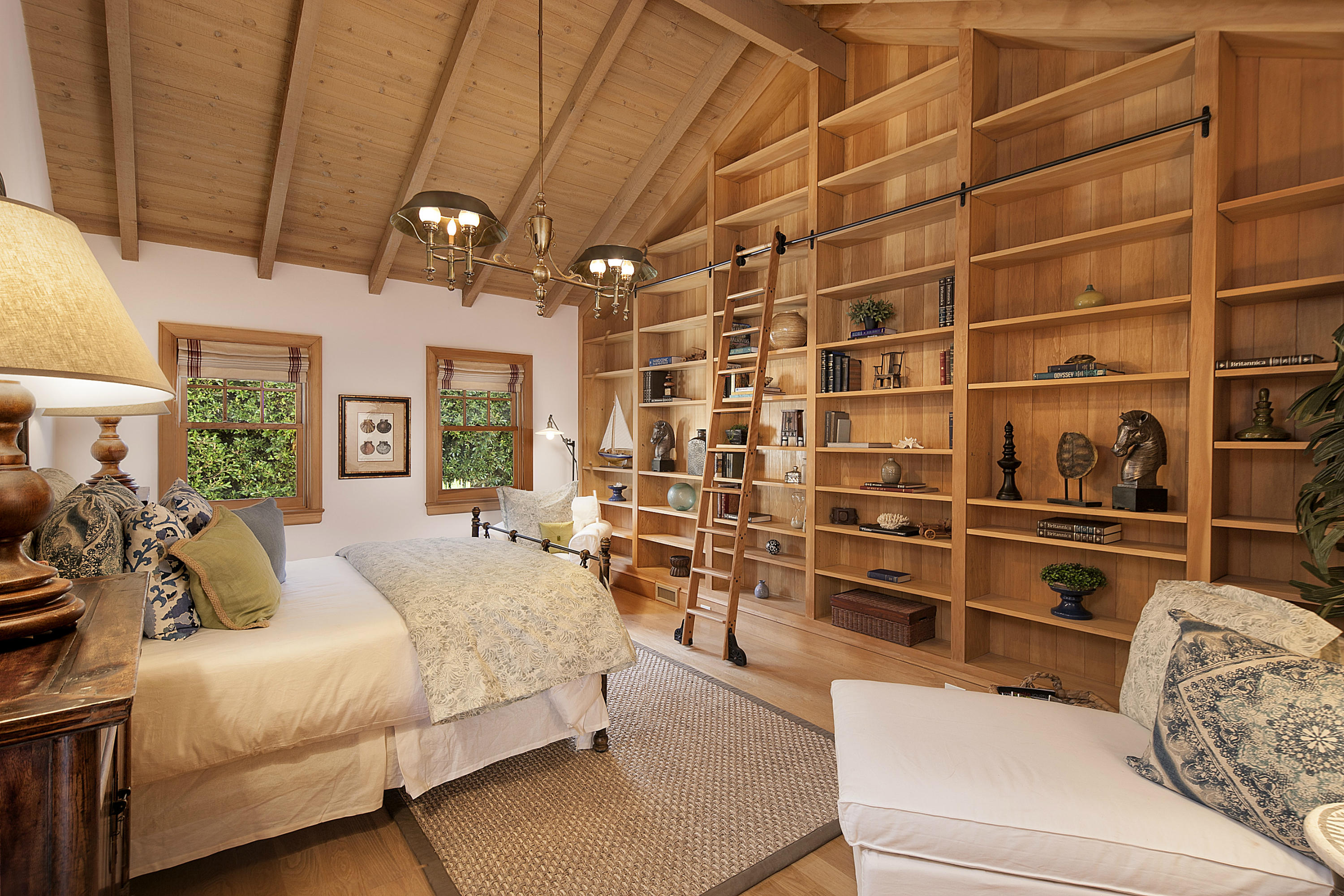 4149 Creciente Drive Santa Barbara, CA 93110 - Photo 13 of 20 Separate Bedroom / Library