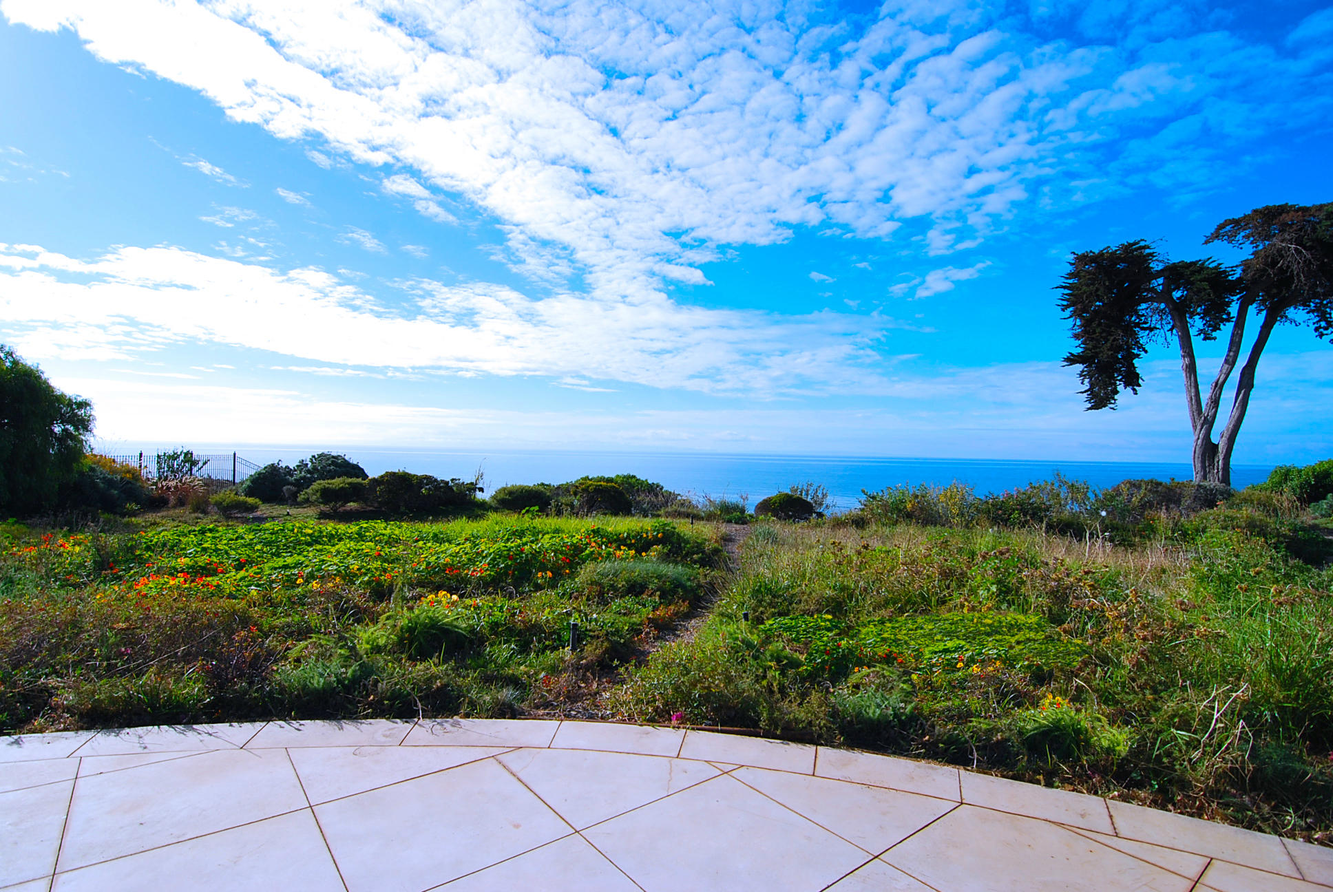 4149 Creciente Drive Santa Barbara, CA 93110 - Photo 18 of 20 Ocean Front