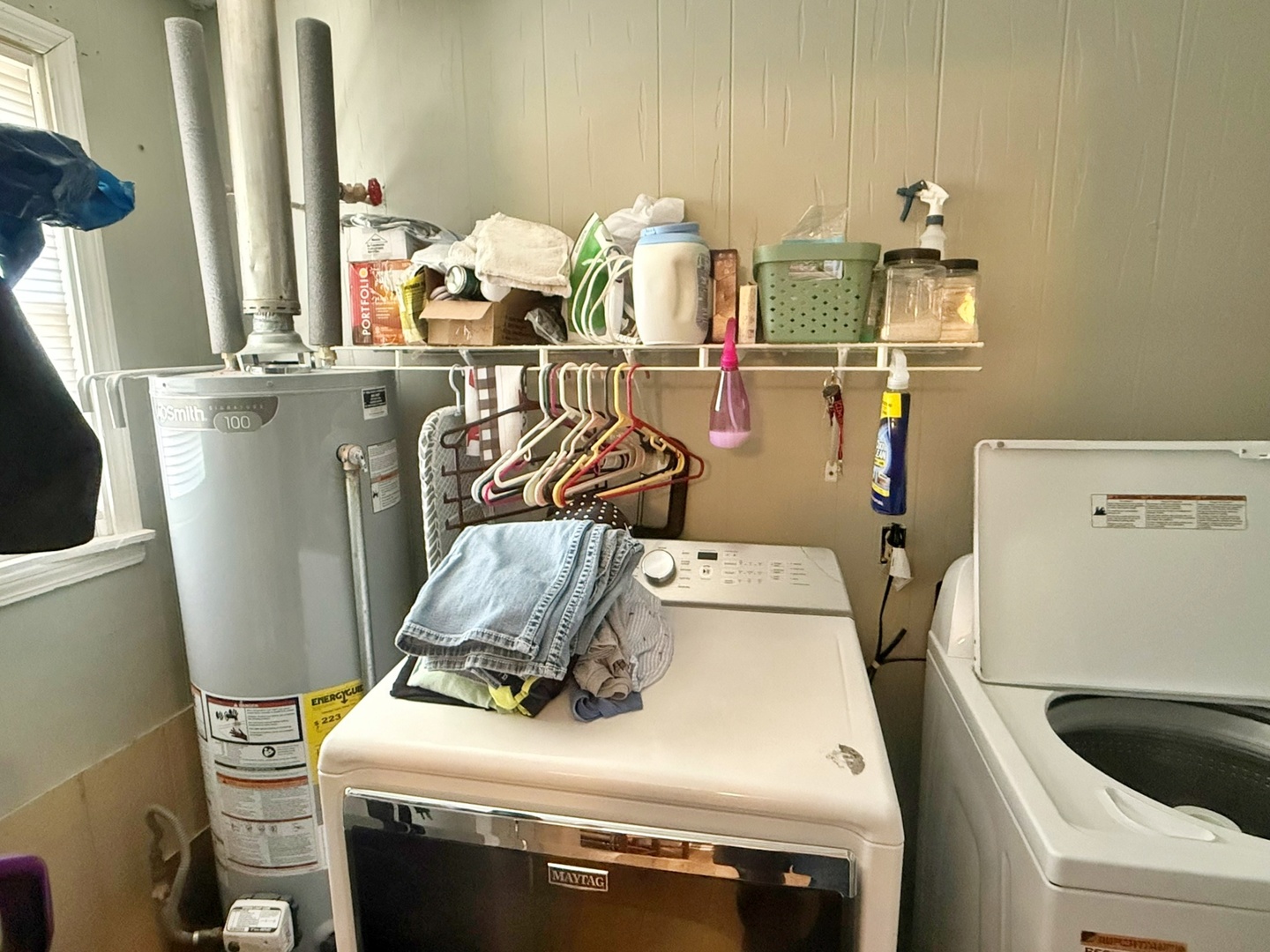 204 West 18th Street Metropolis, IL 62960 - Photo 6 of 12 a utility room with dryer and washer