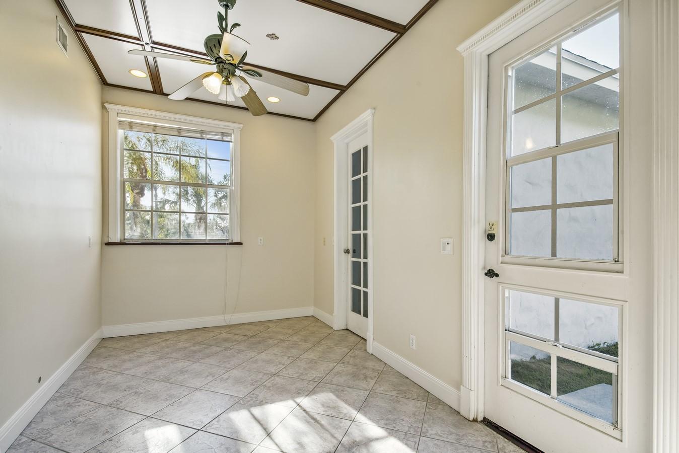 13000 Barwick Road Boynton Beach, FL 33436 - Photo 14 of 58 Neutral Tile