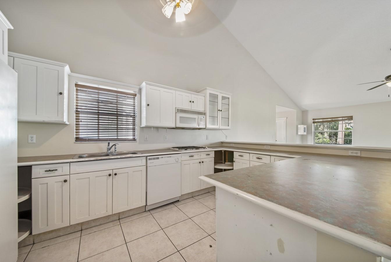 13000 Barwick Road Boynton Beach, FL 33436 - Photo 21 of 58 Kitchen