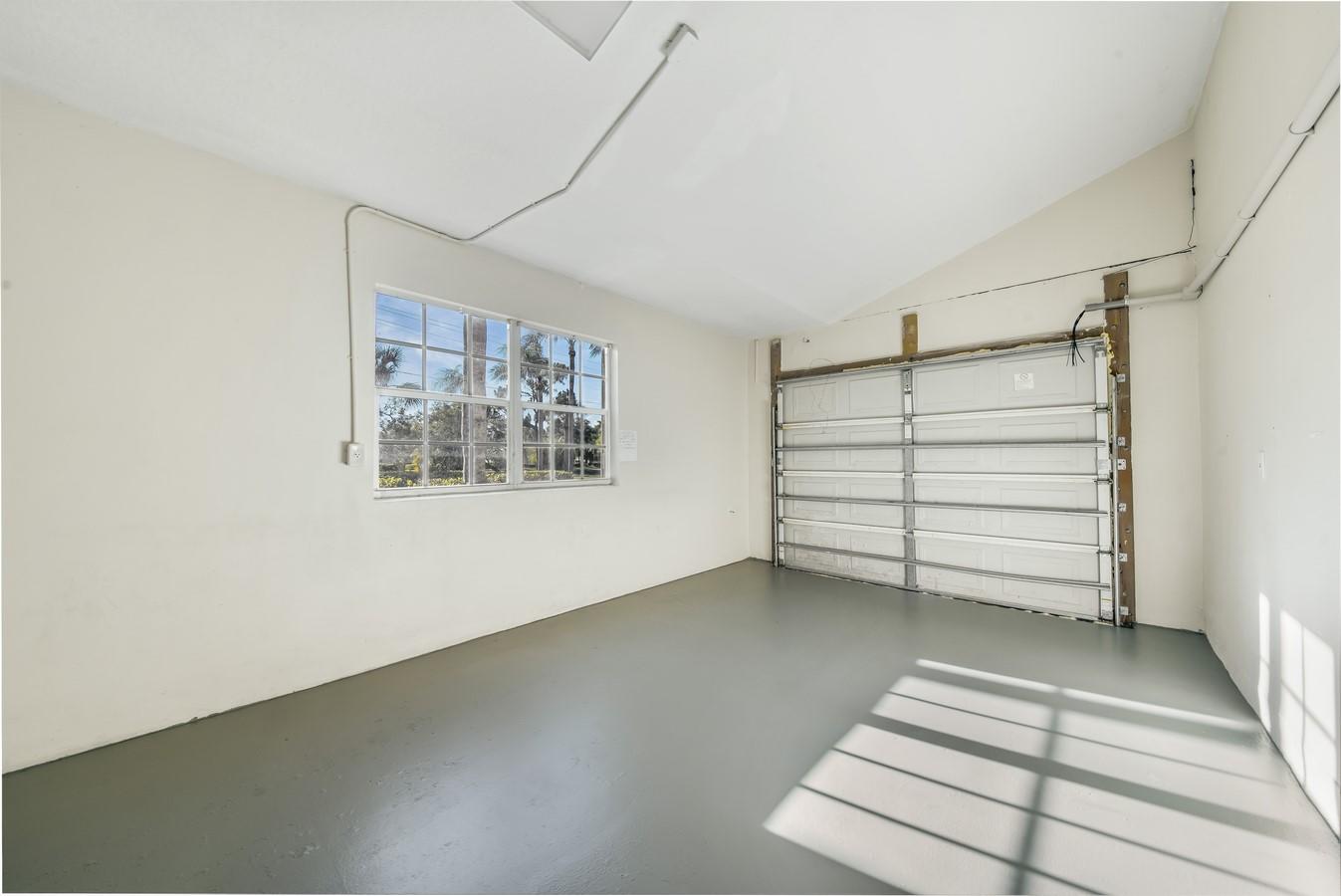 13000 Barwick Road Boynton Beach, FL 33436 - Photo 33 of 58 Garage