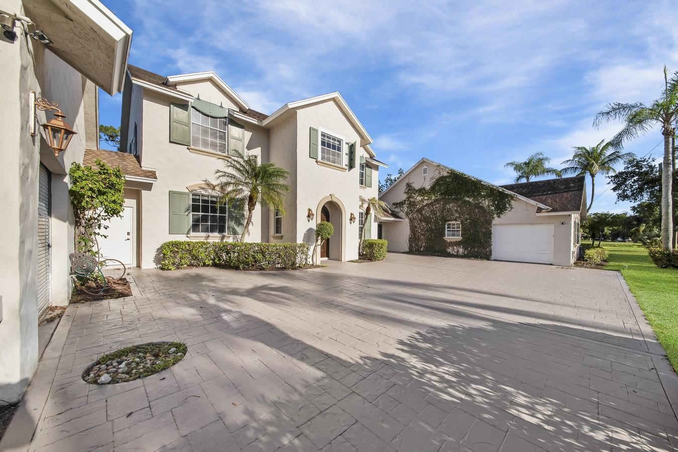 13000 Barwick Road Boynton Beach, FL 33436 - Photo 57 of 58 Front of Home