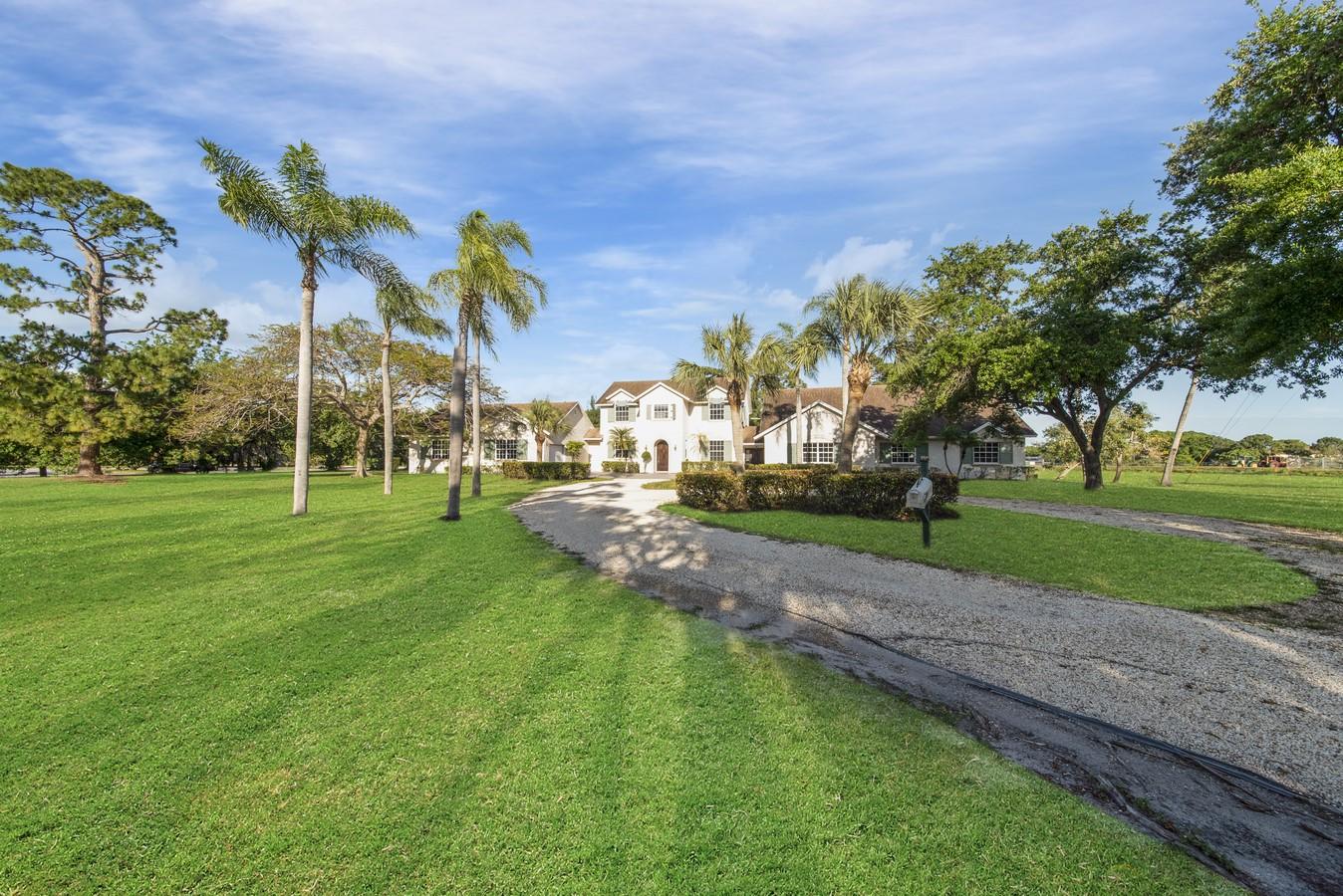 13000 Barwick Road Boynton Beach, FL 33436 - Photo 58 of 58 Tropical Landscaping