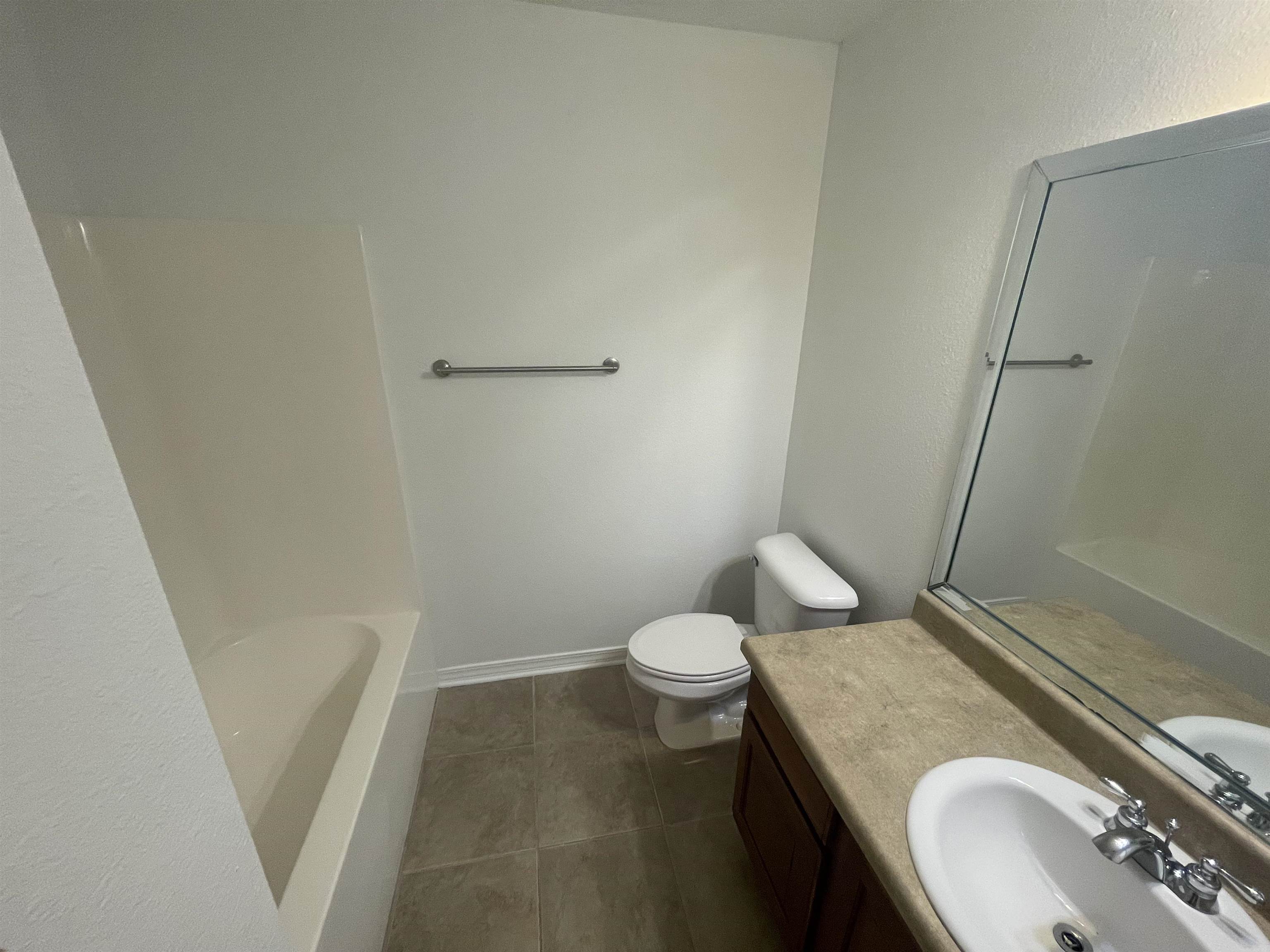 8235 Pecan Court Daphne, AL 36526 - Photo 21 of 23 Guest Bathroom