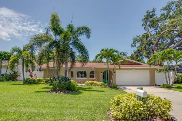 $650,000 | 14060 82nd Avenue, Seminole, FL 33776