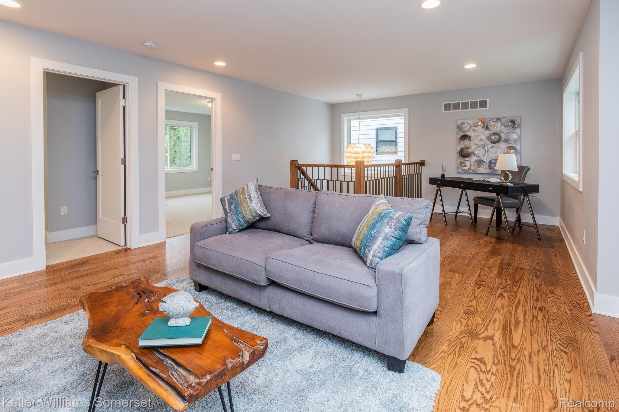 4012 Amherst Road Royal Oak, MI 48073 - Photo 11 of 26 IMG_3033.jpg