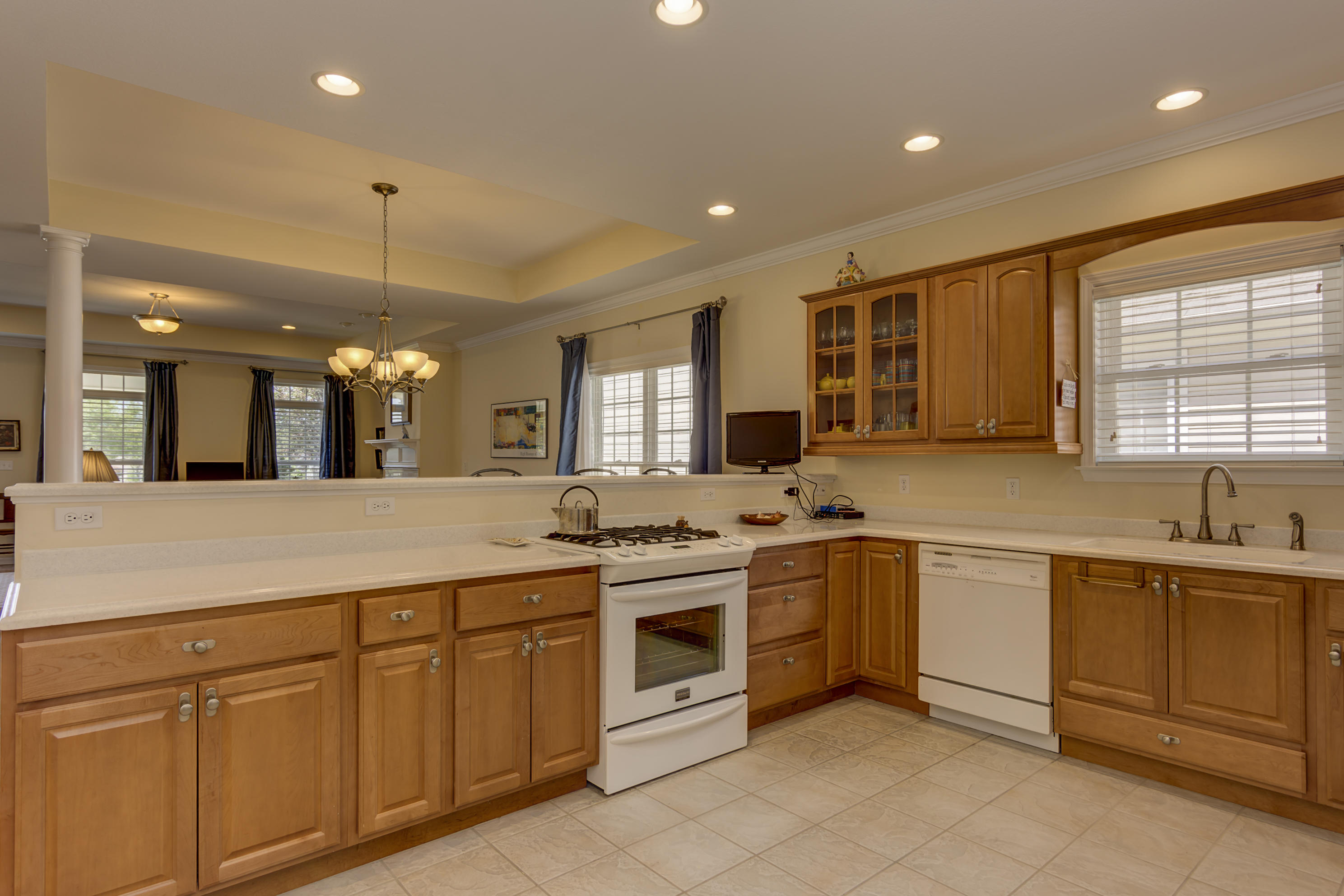 115 Liberty Court Oak Ridge, TN 37830 - Photo 7 of 20 Kitchen2