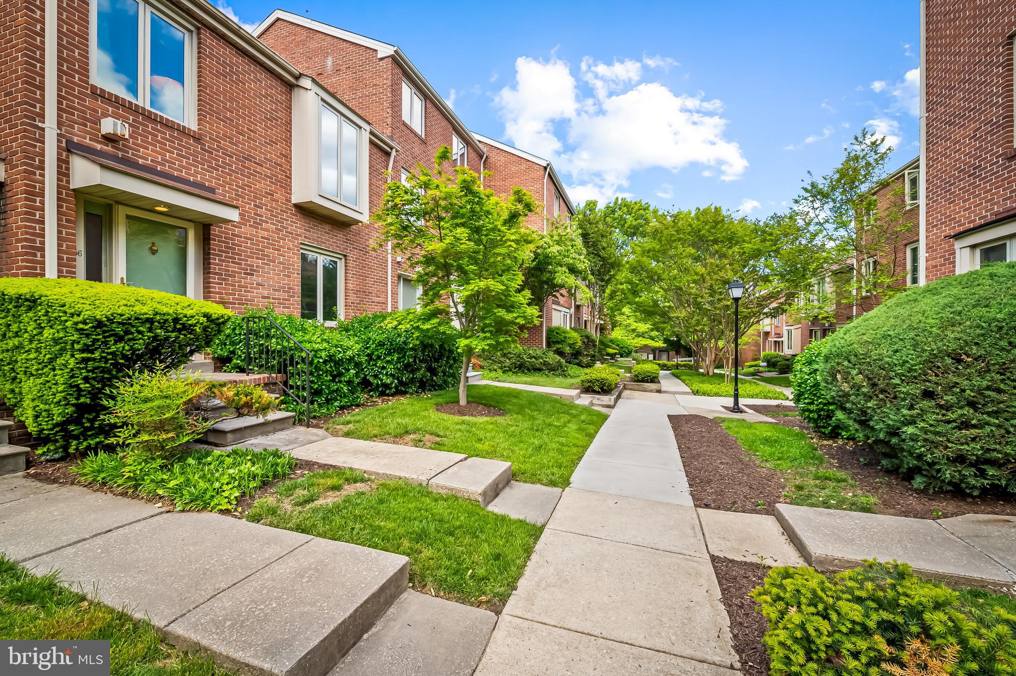 256 Waxter Way Baltimore, MD 21217 - Photo 3 of 73