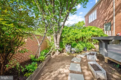 $450,000 | 256 Waxter Way, Baltimore, MD 21217