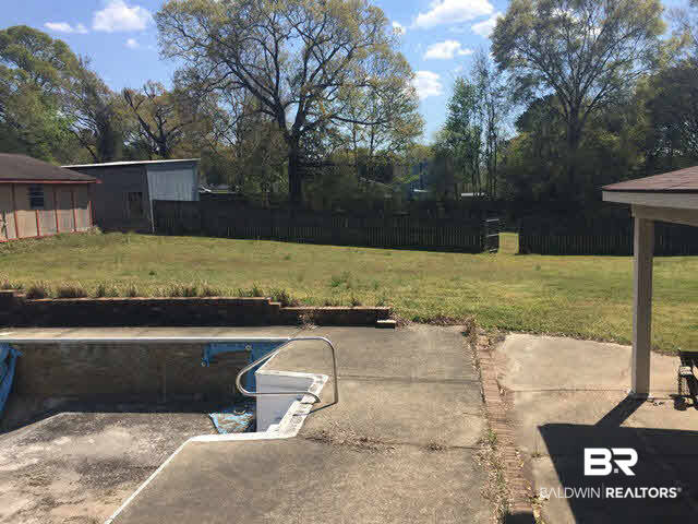 9125 Broadus Loop Road Mobile, AL 36613 - Photo 4 of 5