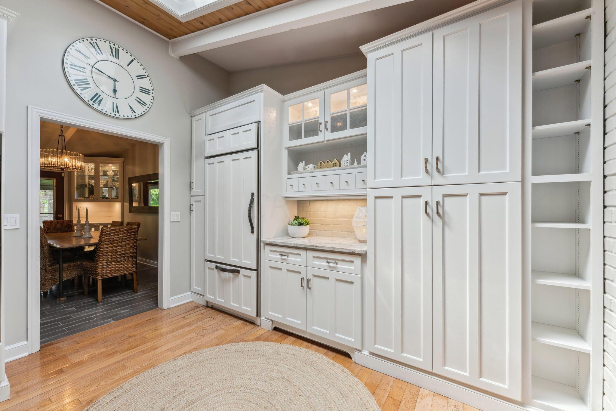 4103 Winfield Road Columbus, OH 43220 - Photo 32 of 91 Kitchen