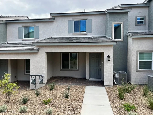 $1,790 | 10718 Norfolk View Court, Las Vegas, NV 89166