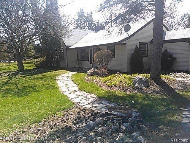 5598 Franklin Road Bloomfield Hills, MI 48301 - Photo 1 of 19 Welcome to Franklin.jpg