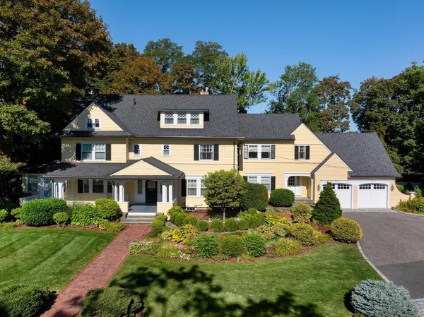 $4,300,000 | 11 Winthrop Road, Lexington, MA 02421