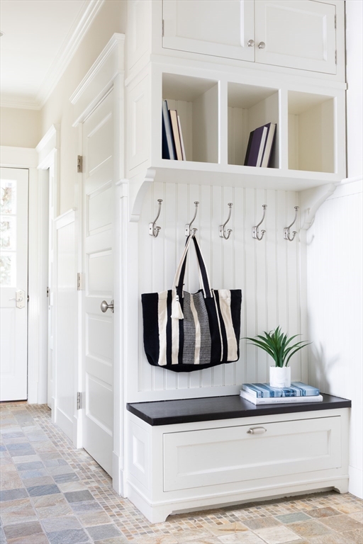 11 Winthrop Road Lexington, MA 02421 - Photo 13 of 26