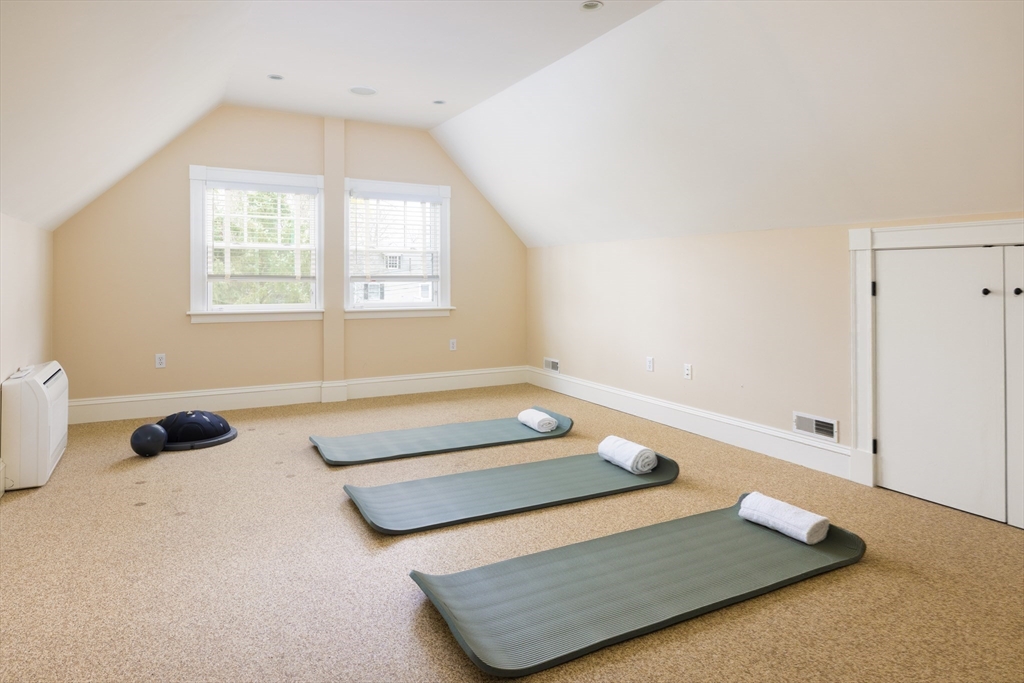 11 Winthrop Road Lexington, MA 02421 - Photo 15 of 26