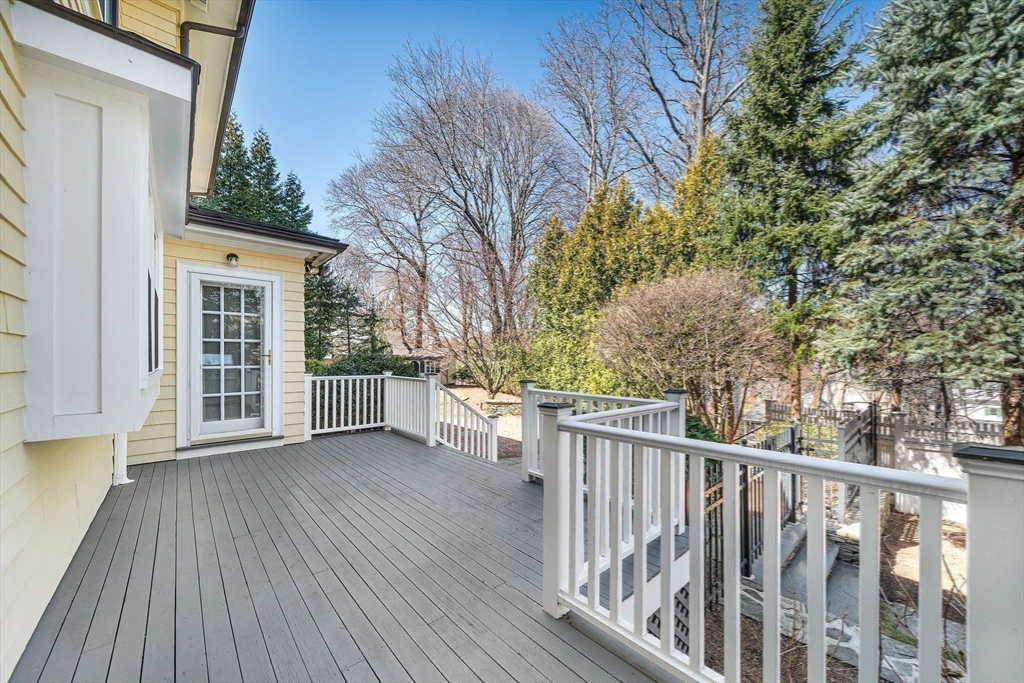 11 Winthrop Road Lexington, MA 02421 - Photo 22 of 26