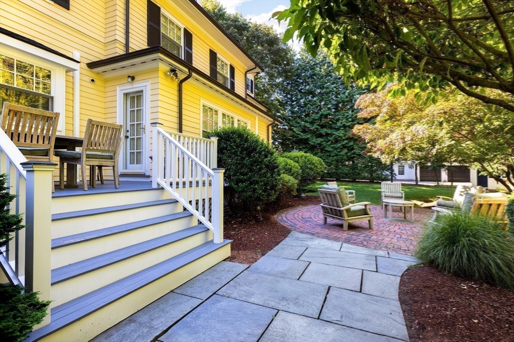 11 Winthrop Road Lexington, MA 02421 - Photo 24 of 26