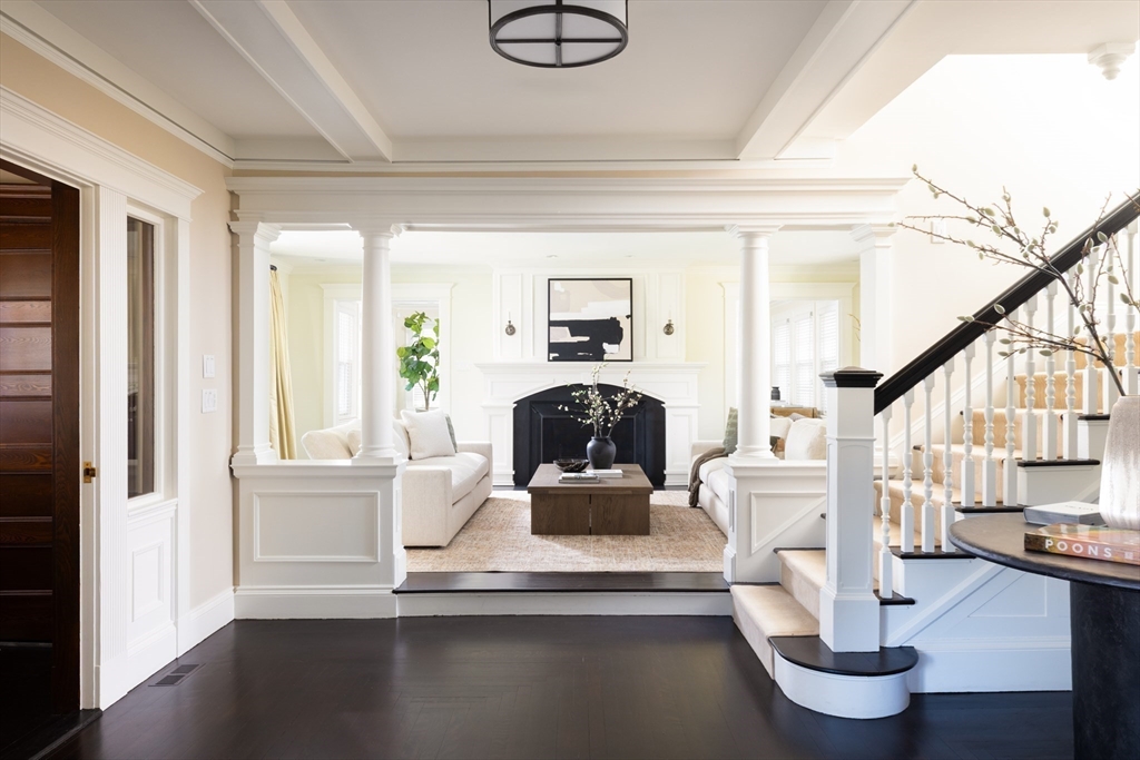 11 Winthrop Road Lexington, MA 02421 - Photo 3 of 26