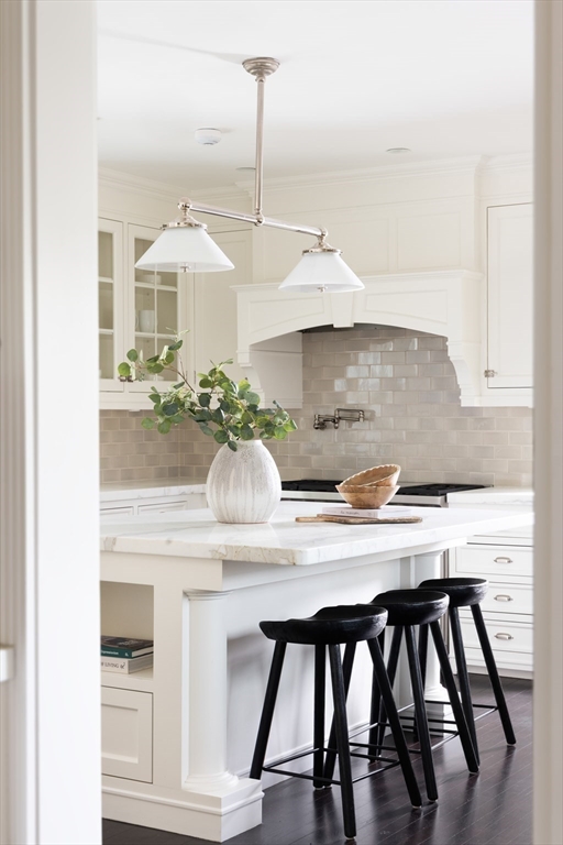 11 Winthrop Road Lexington, MA 02421 - Photo 5 of 26