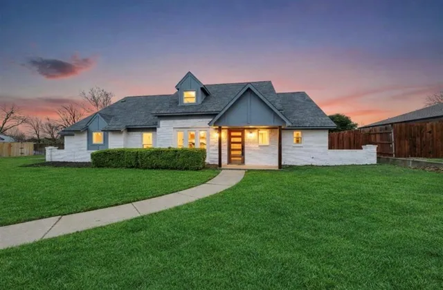 $585,000 | 2416 Dalgreen Drive, Plano, TX 75075