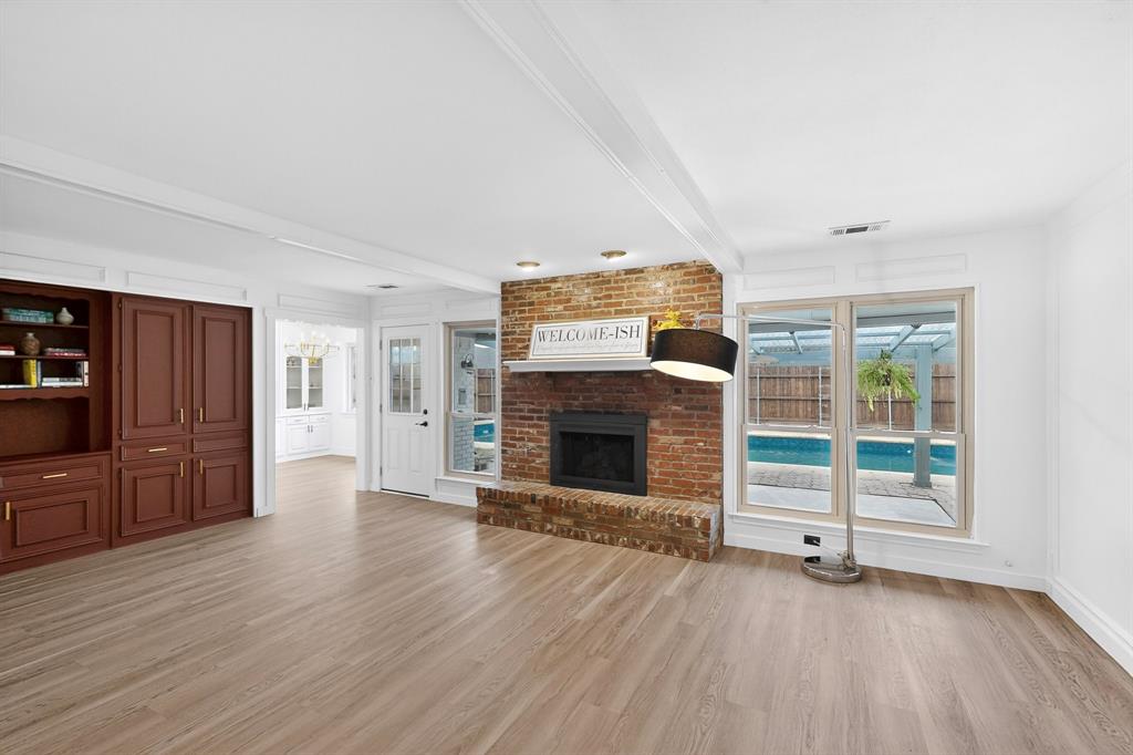 2416 Dalgreen Drive Plano, TX 75075 - Photo 5 of 38