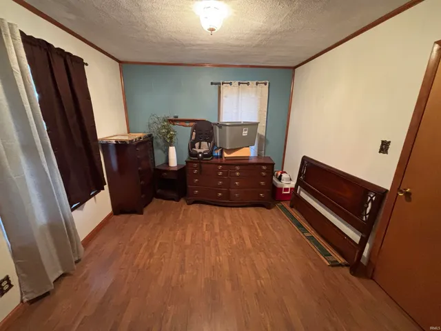 $220,000 | 4570 Highway 56, Petersburg, IN 47567