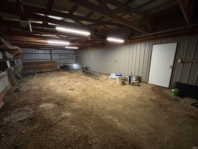 $220,000 | 4570 Highway 56, Petersburg, IN 47567