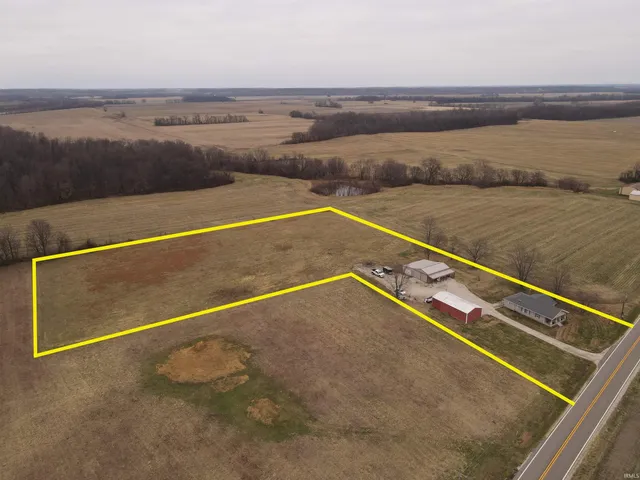 $220,000 | 4570 Highway 56, Petersburg, IN 47567