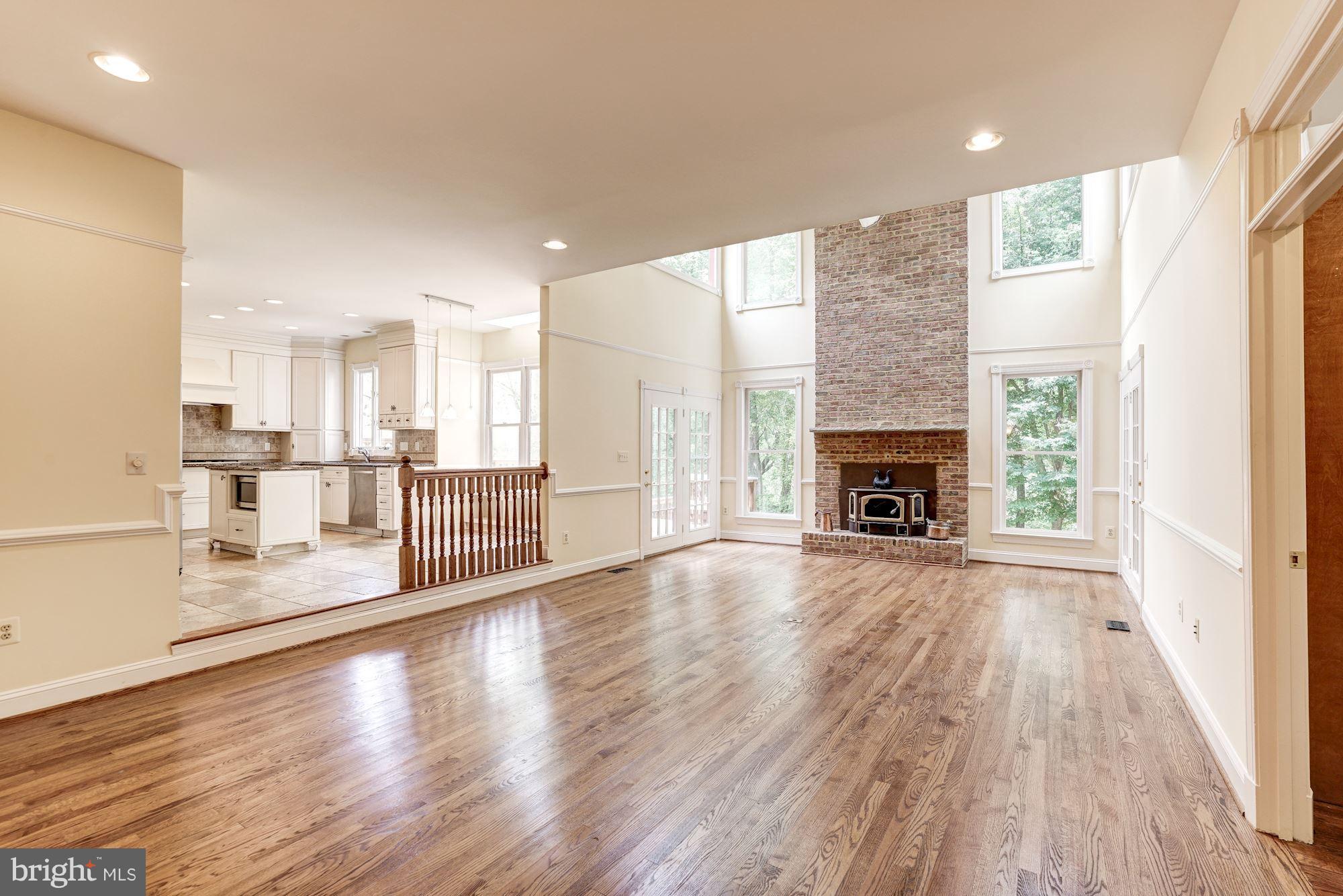 6604 Old Chesterbrook Road McLean, VA 22101 - Photo 8 of 26 Family Room exits to deck and screened porch
