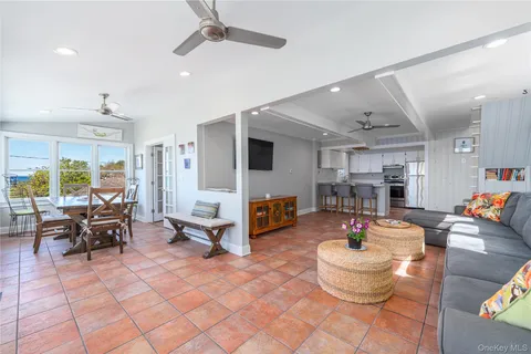 $998,000 | 31 West Fairview Avenue, Riverhead, NY 11901