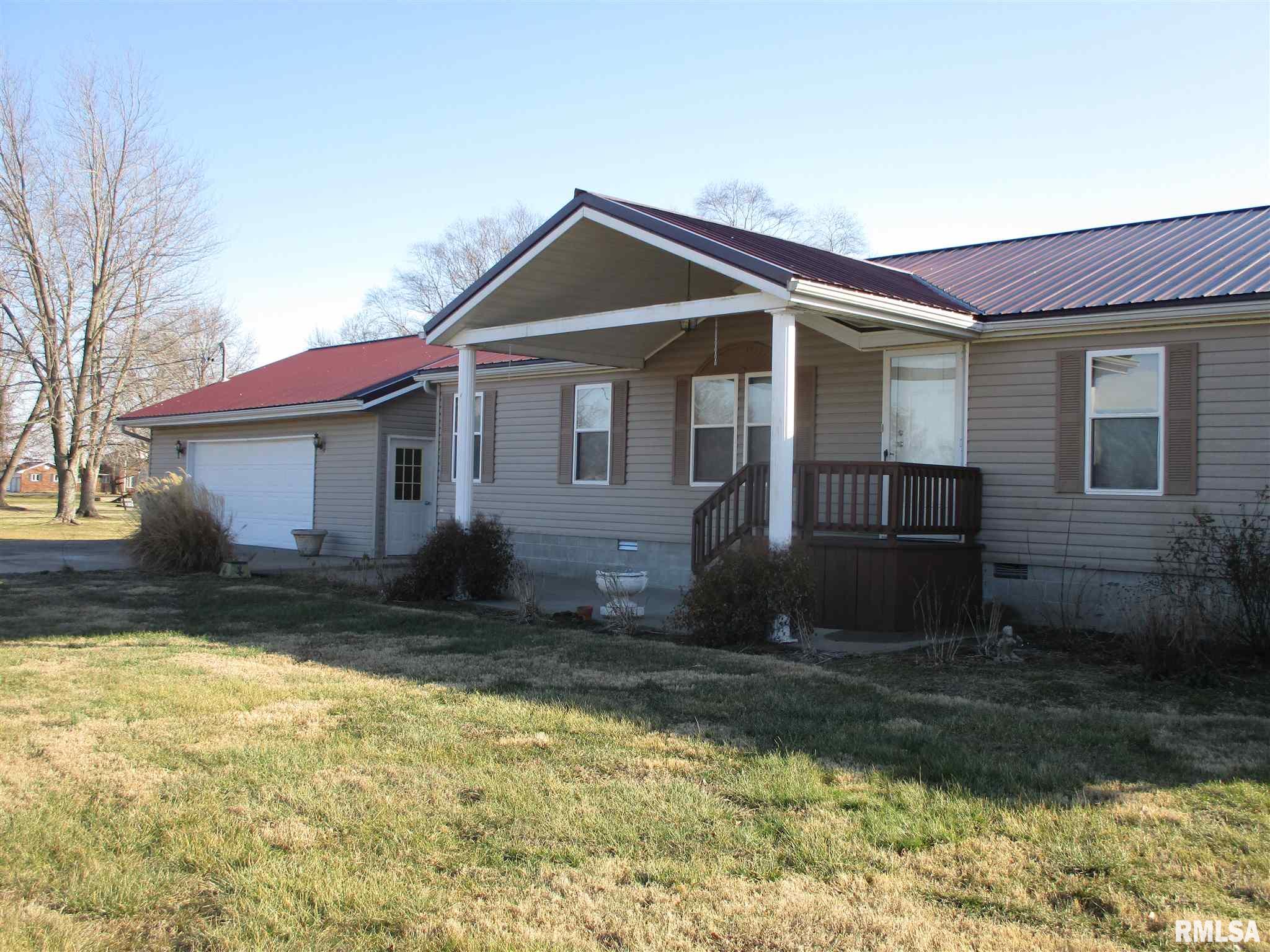 13476 Bowling Alley Road Benton, IL 62812 - Photo 1 of 28