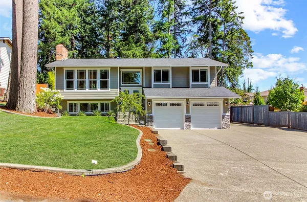 $824,990 | 6109 50th St Court West, University Place, WA 98467