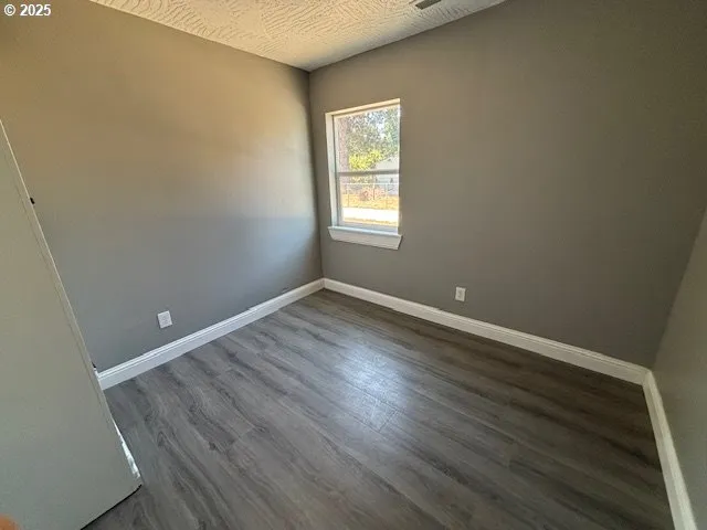 $345,000 | 3790 Midway Avenue Northeast, Salem, OR 97301