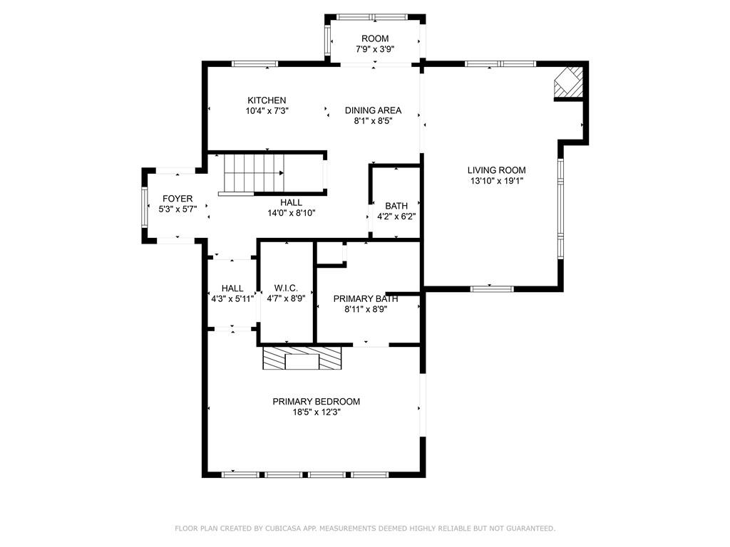 371 Highland Road Pittsburgh, PA 15235 - Photo 48 of 50 a picture of a book and a bed