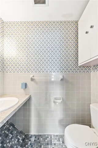 $849,900 | 3861 East Street, Skaneateles, NY 13152