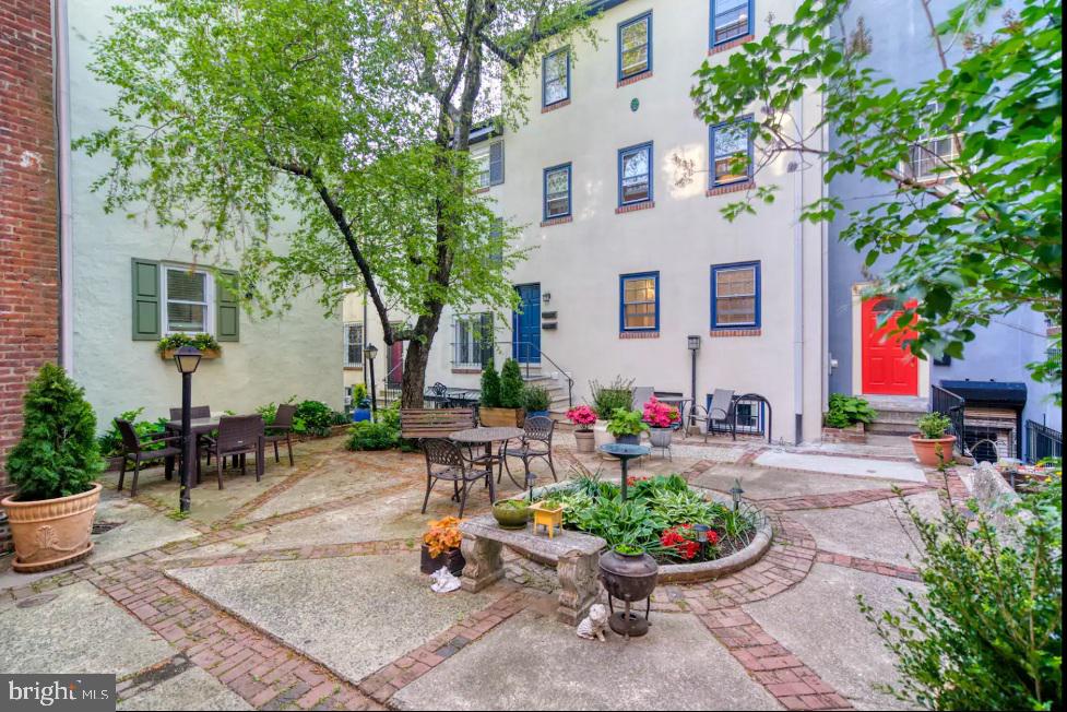 1026 Pine Street Philadelphia, PA 19107 - Photo 1 of 43