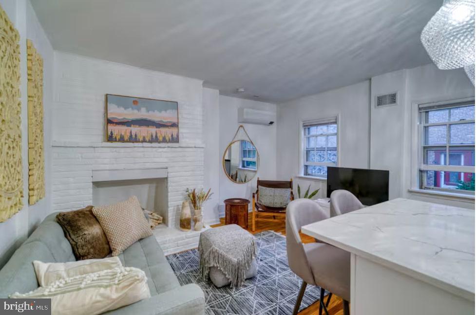 1026 Pine Street Philadelphia, PA 19107 - Photo 20 of 43