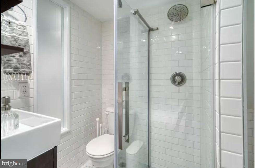 1026 Pine Street Philadelphia, PA 19107 - Photo 35 of 43