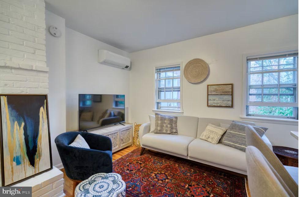 1026 Pine Street Philadelphia, PA 19107 - Photo 6 of 43