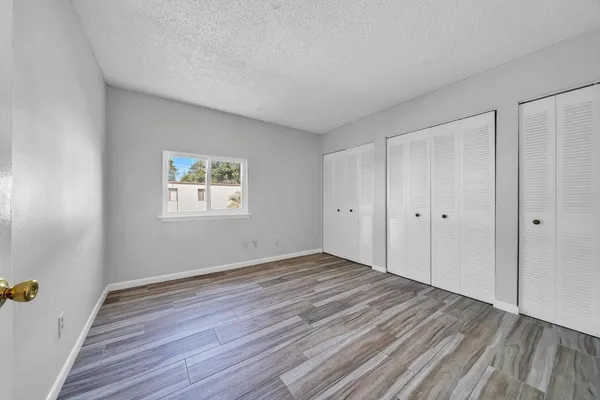 $1,650 | 308 Miracle Strip Parkway Southwest, Unit 27C, Fort Walton Beach, FL 32548
