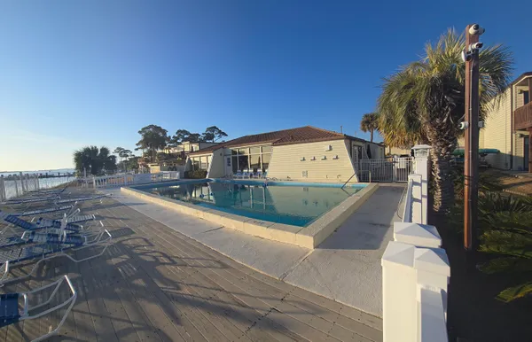 $1,650 | 308 Miracle Strip Parkway Southwest, Unit 27C, Fort Walton Beach, FL 32548