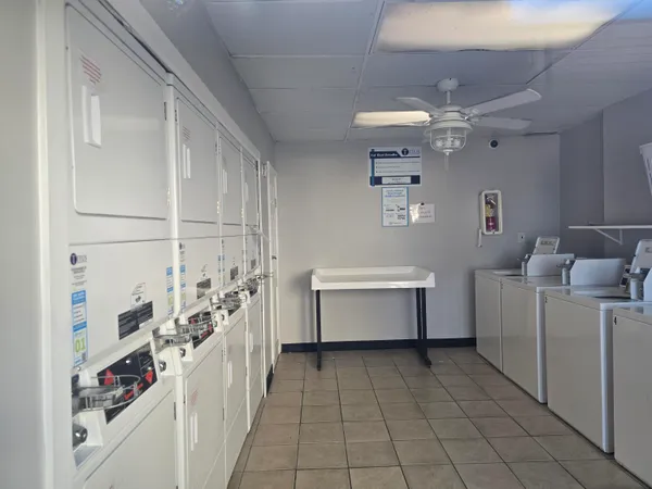 $1,650 | 308 Miracle Strip Parkway Southwest, Unit 27C, Fort Walton Beach, FL 32548