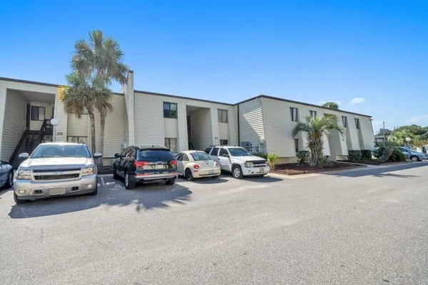 $1,650 | 308 Miracle Strip Parkway Southwest, Unit 27C, Fort Walton Beach, FL 32548